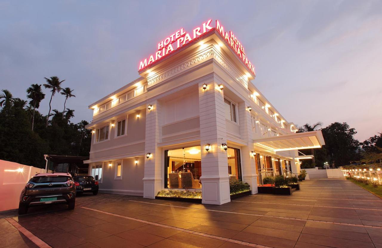 Hotel Maria Park Muvattupuzha Екстериор снимка